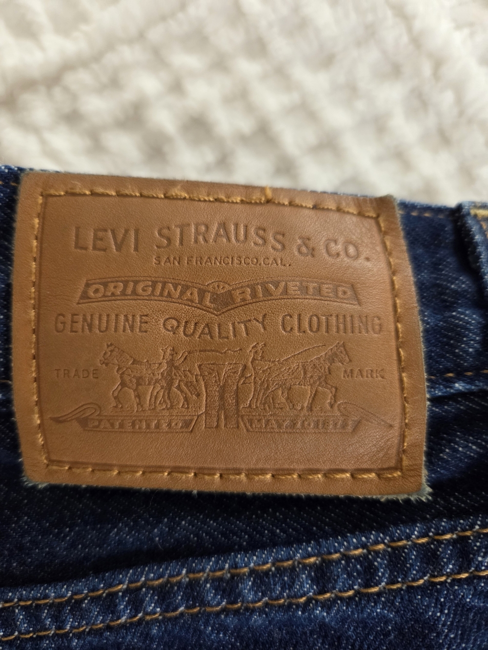 Levi's Women's Ribcage Wide Leg Dark Blue Jeans Size 30 W 34 Inseam - Picture 2 of 7